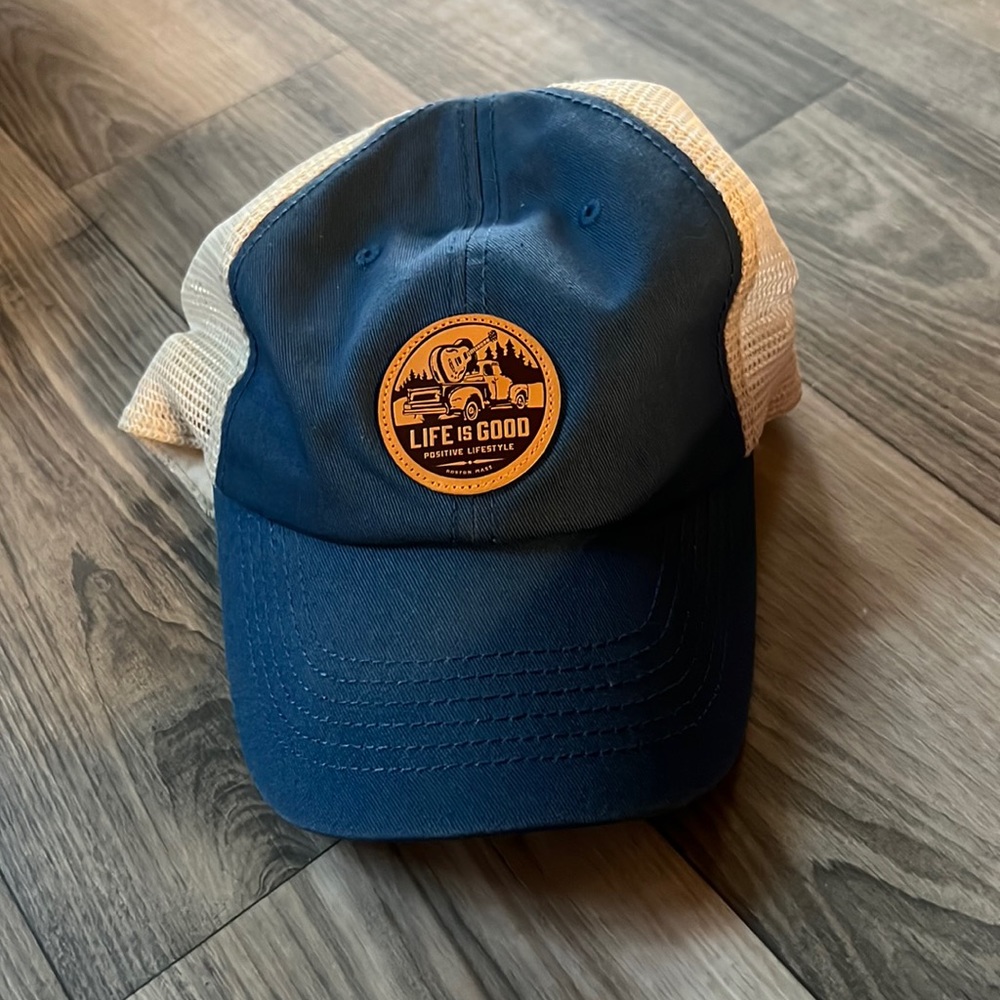 Life is Good hat